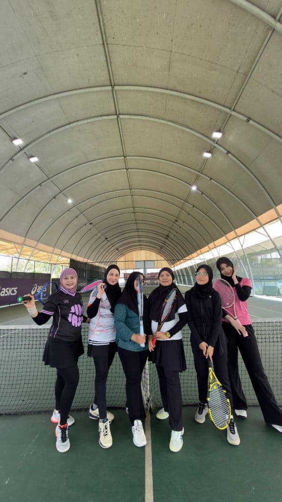 Tenis santai media 1