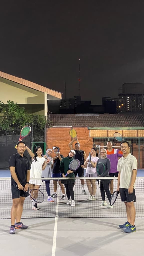 Teman Tenis Mesra media 3