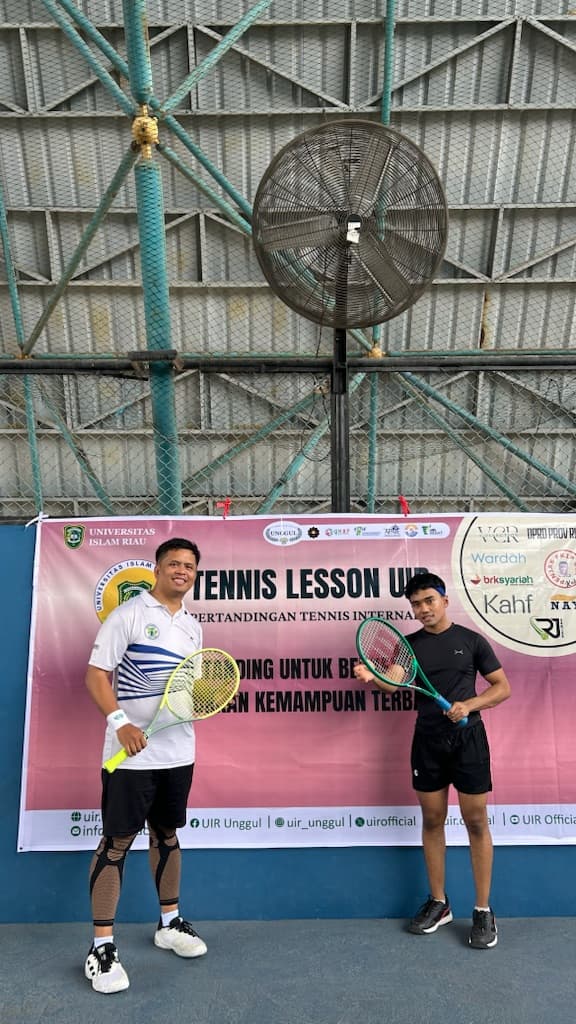 Tennis Lesson UIR media 5