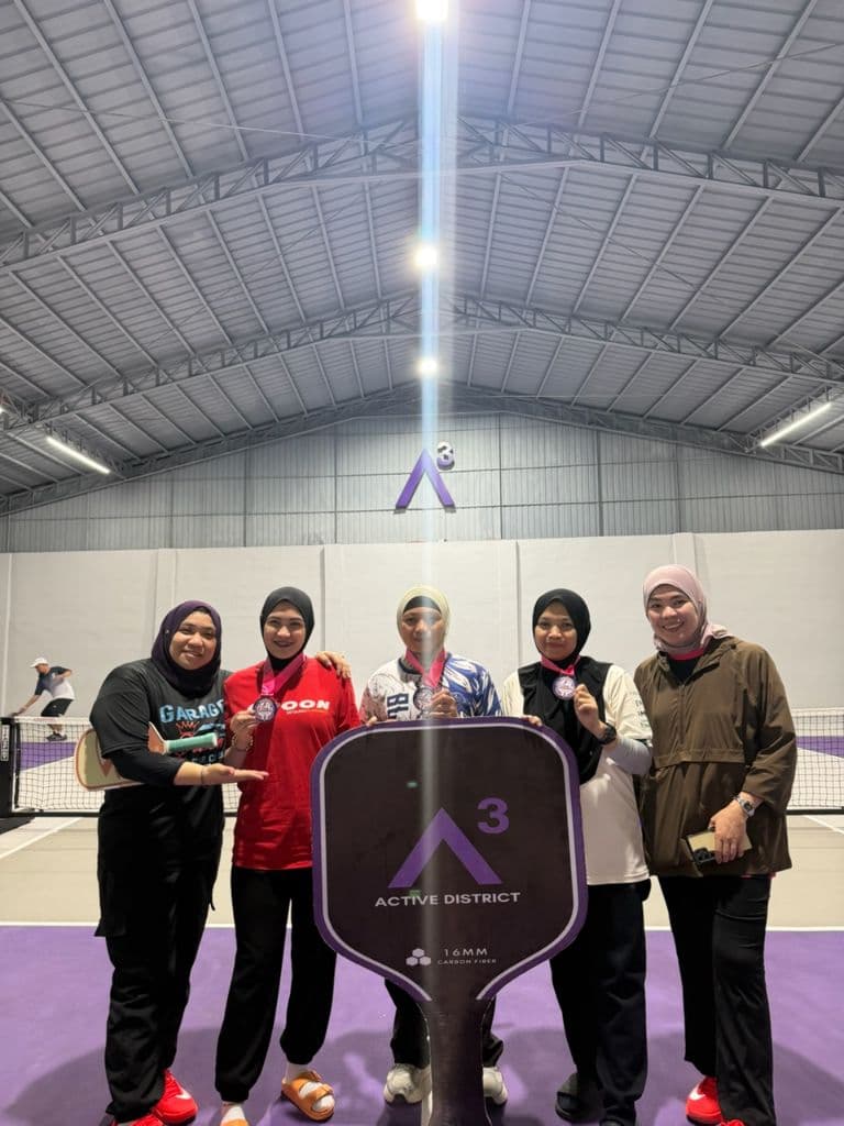 Lady Smashers media 2