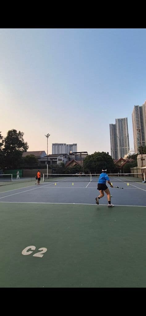 V_amos Tennis Club media 1