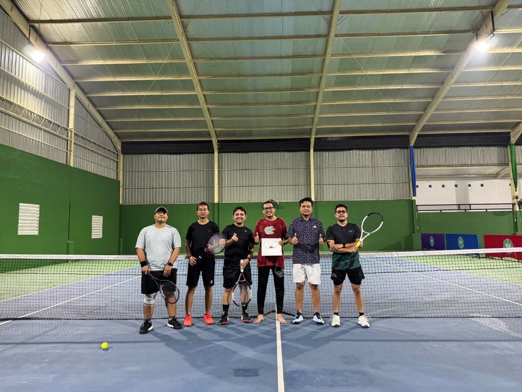 Seruput Tenis media 6