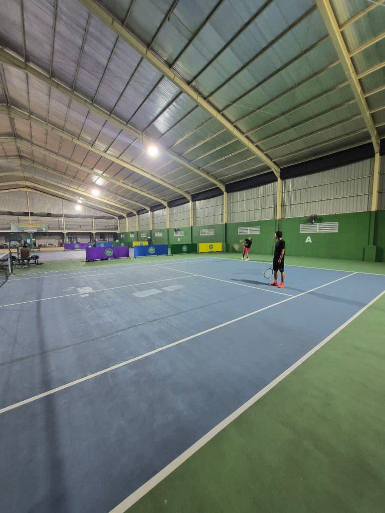 Seruput Tenis media 1