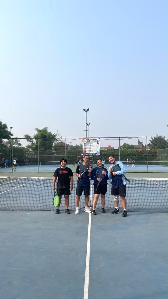 Sunny Side Court  media 3