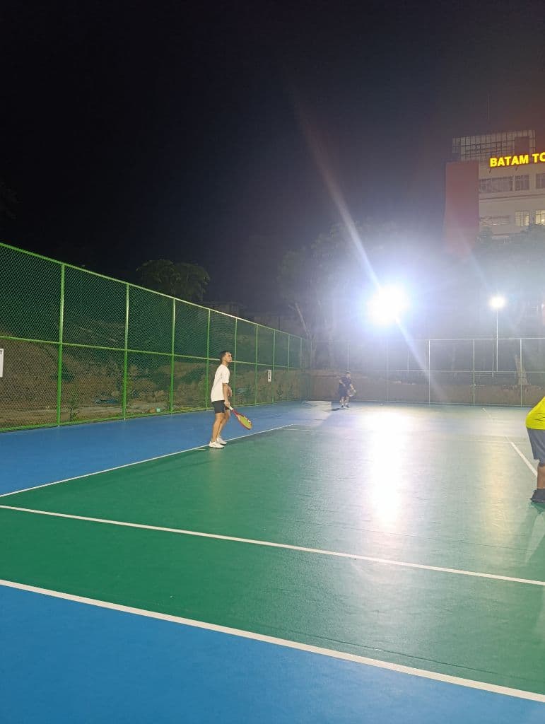 Tennis Kepala 3 media 2