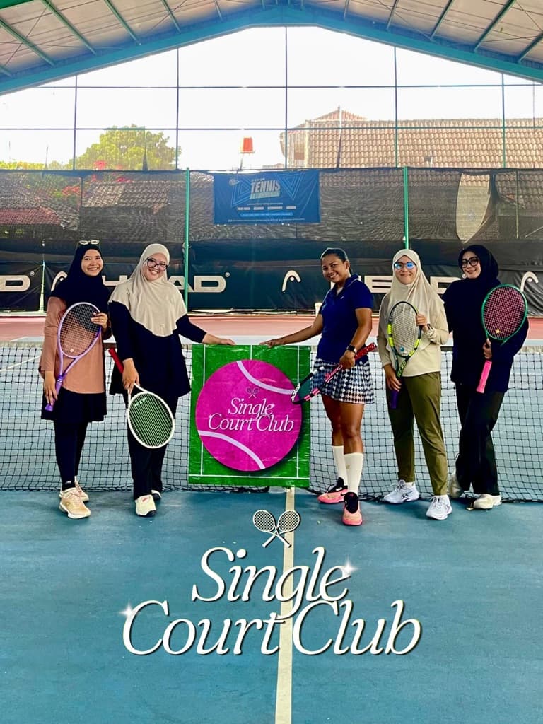 Single Court Club media 5
