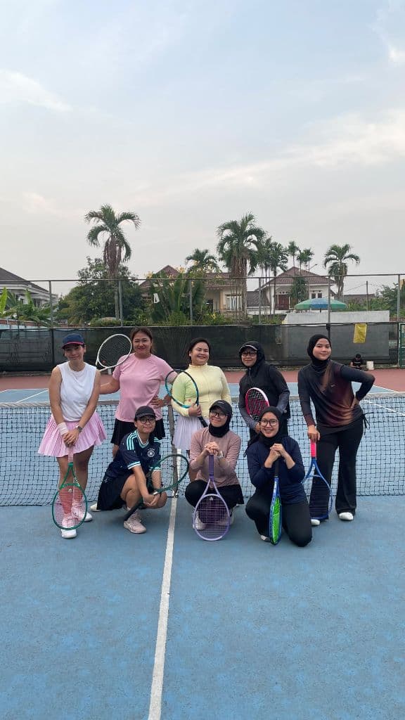 Manis Tennis media 1