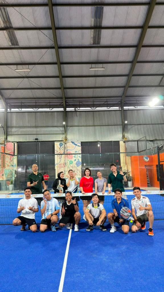 Padel Sambil Ketawa media 6