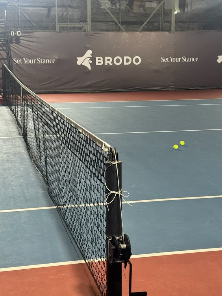 Slow tennis pulang kantor media 1