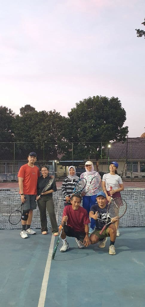 Tenis Sama Bokap media 3