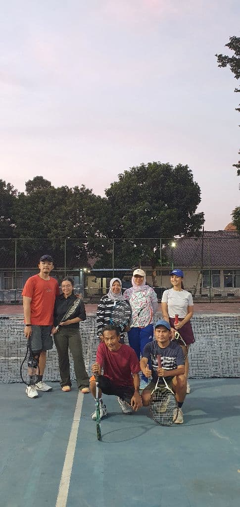 Tenis Sama Bokap media 2