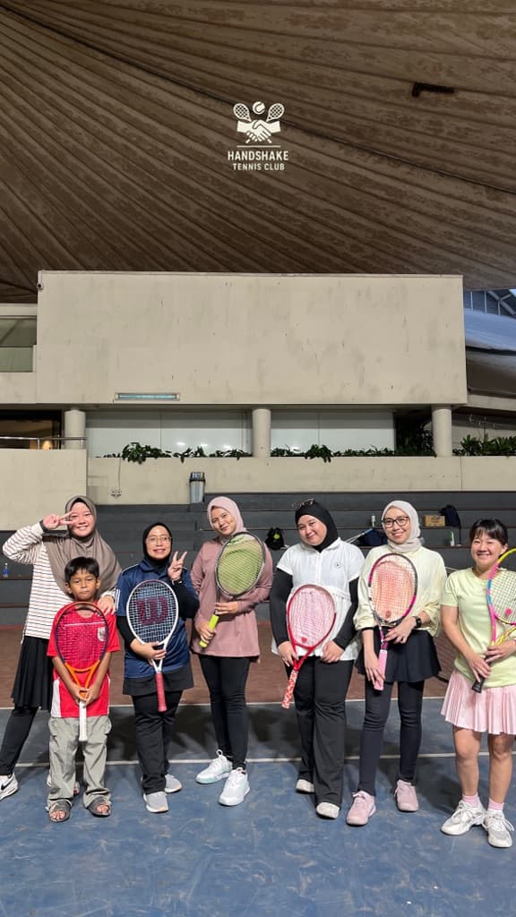 Handshake Tennis Club media 5