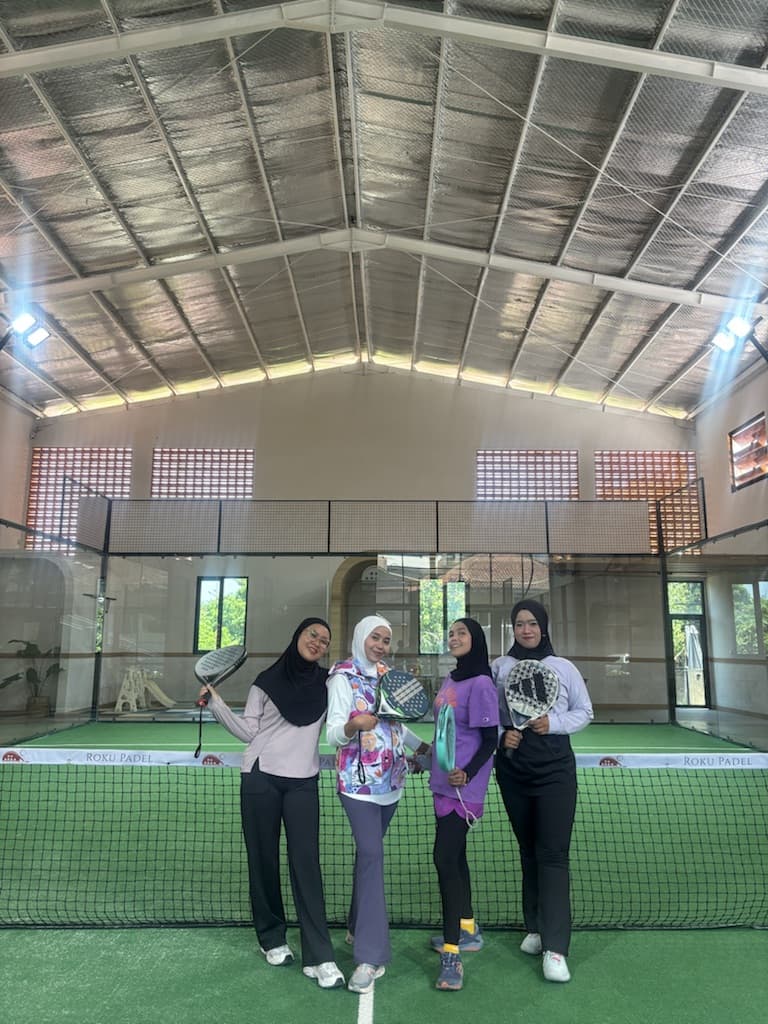 Queen King Club media 6