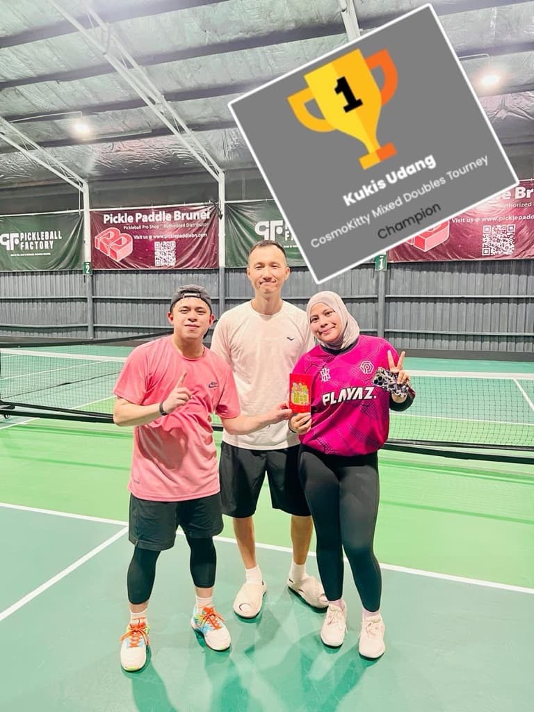 CosmoKitty Smashers 😼🏓 media 3