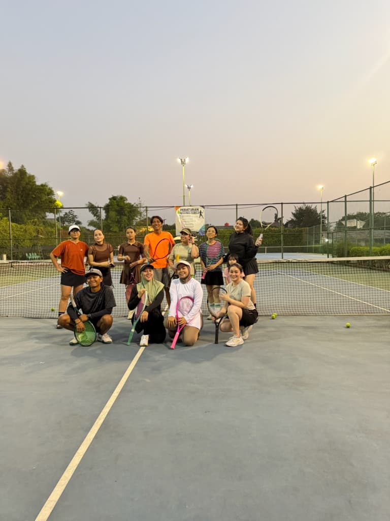 YNTC *YANDY NAHOR TENNIS CLUB* media 2
