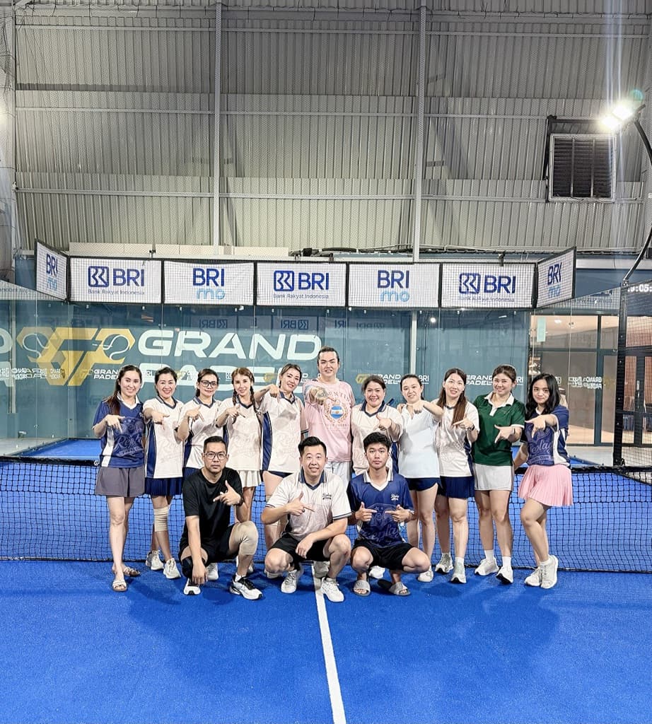 Replay Padel Club media 3