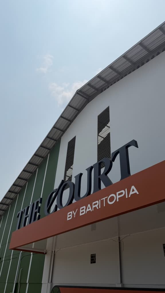 The Court Racquette Cults media 1