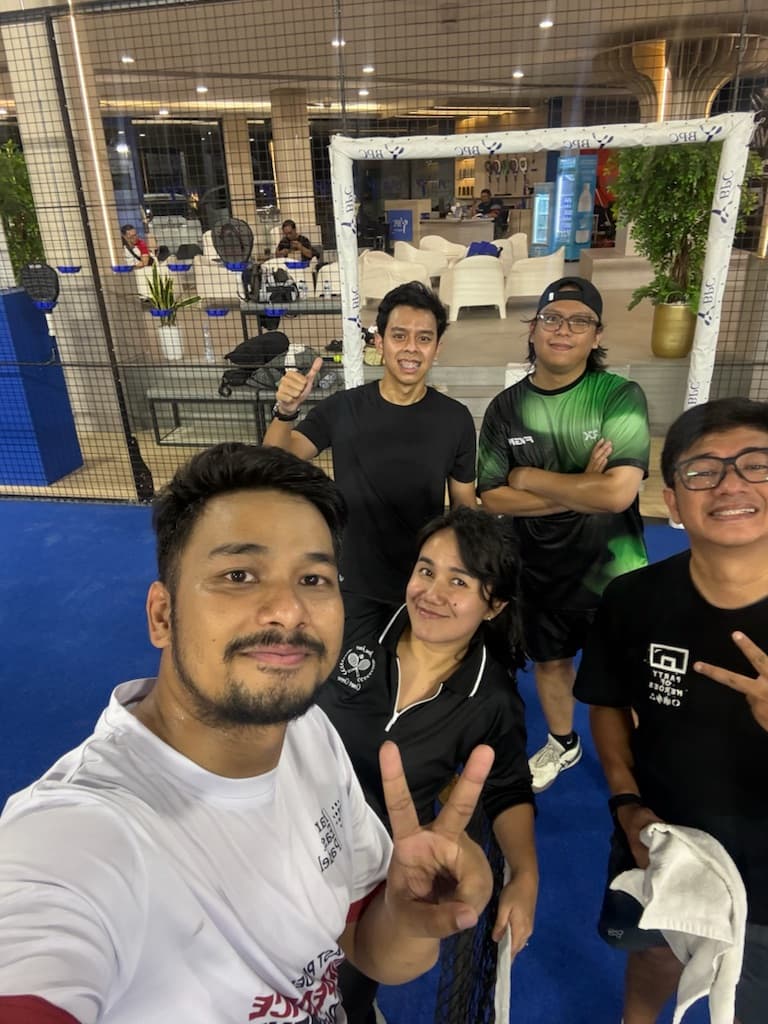 Glow Padel Club media 1