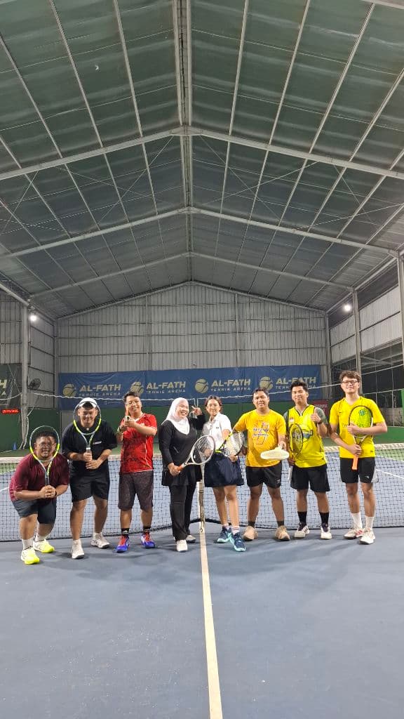 Tennis Muda Mudi media 1