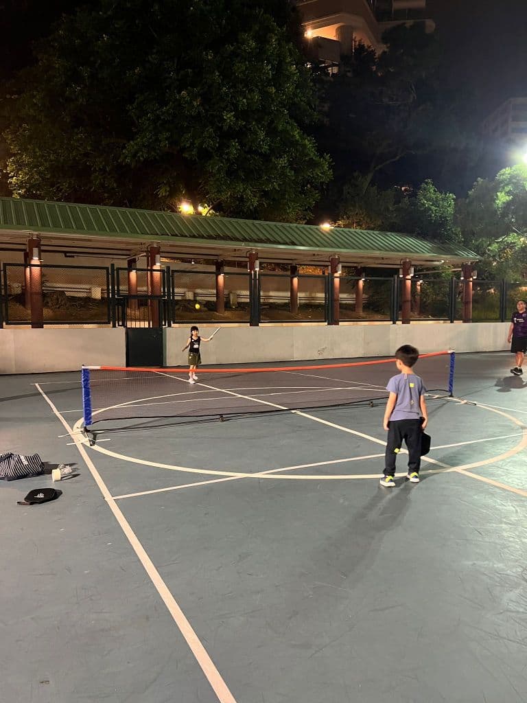 LAte NigHt 超足匹 media 1