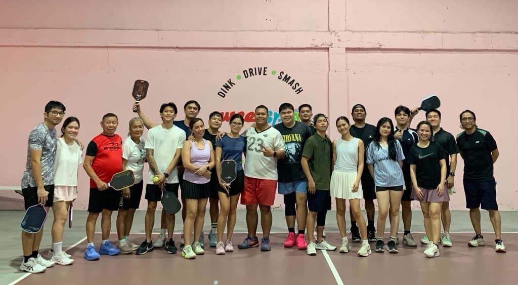 DROPSHOT SOCIAL media 4