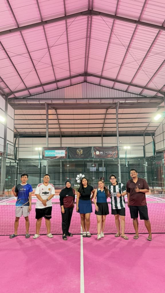 Nocturnal Padel media 1