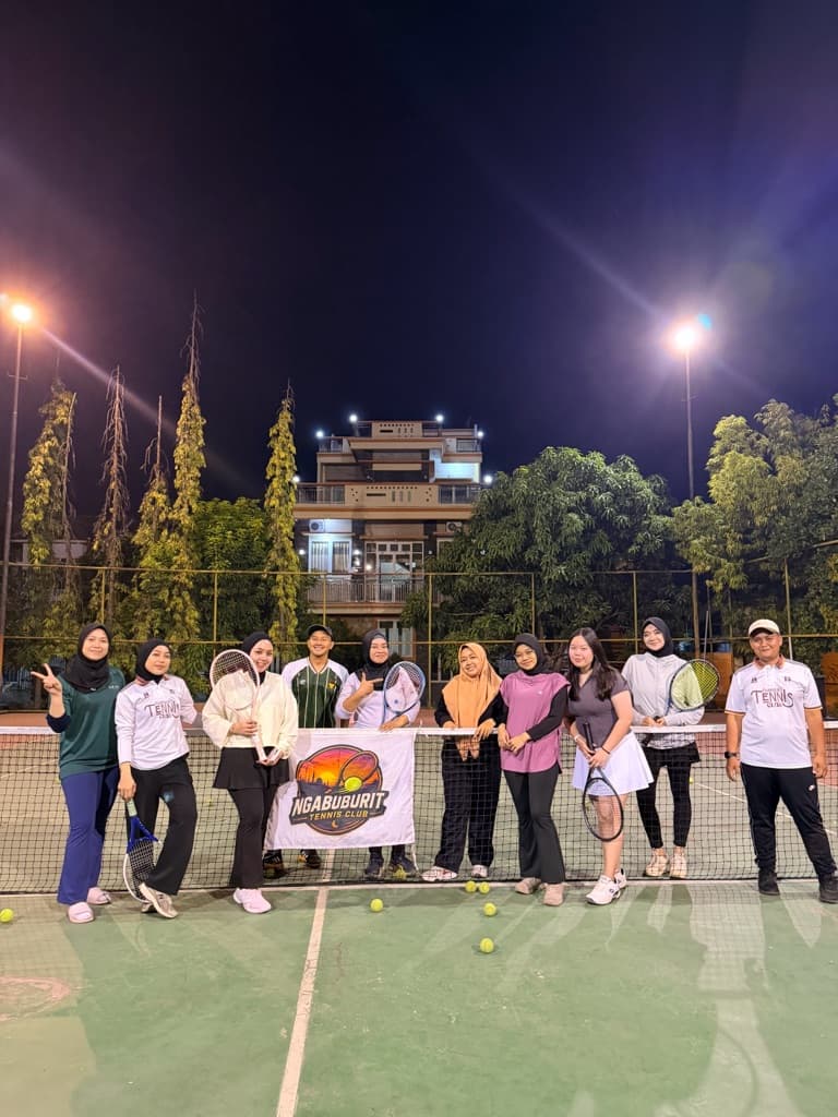 Ngabuburit Tennis Club media 2