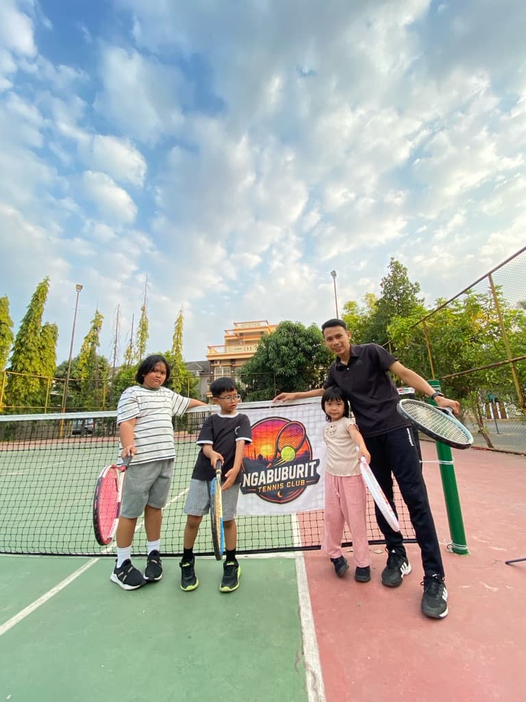 Ngabuburit Tennis Club media 1