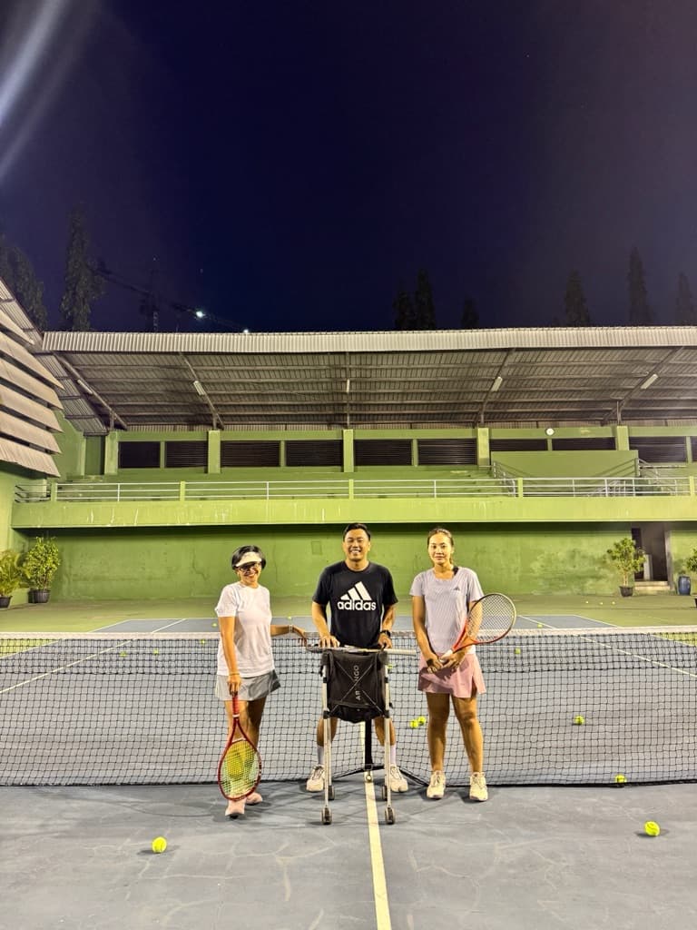 D’ TENNISKU media 4