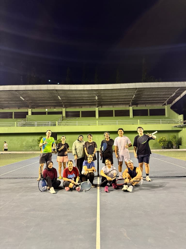 D’ TENNISKU media 2