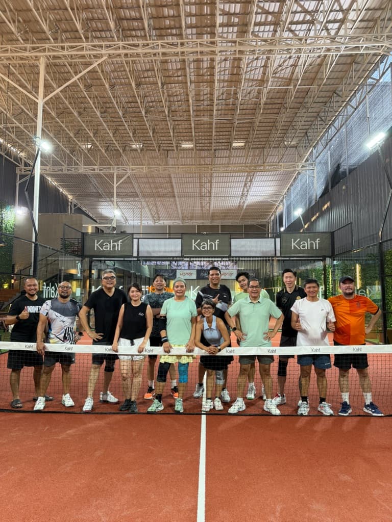 Kaffeine Kline Padel Society media 6