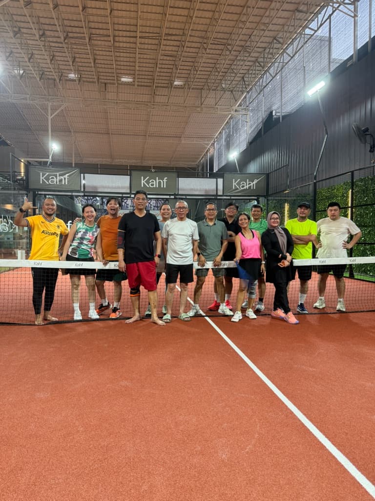 Kaffeine Kline Padel Society media 4