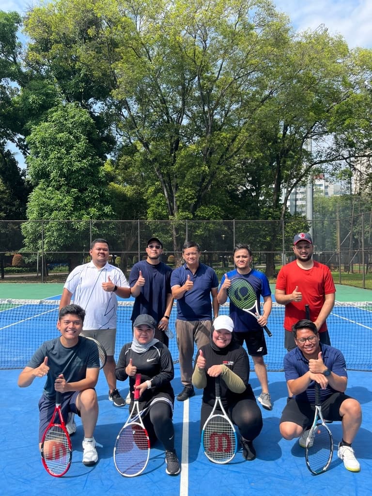 Doubleyoutennis media 2