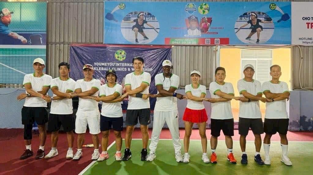 CLB PICKLEBALL HÀNG KHÔNG PHÍA NAM CỤM 11 SÂN media 2