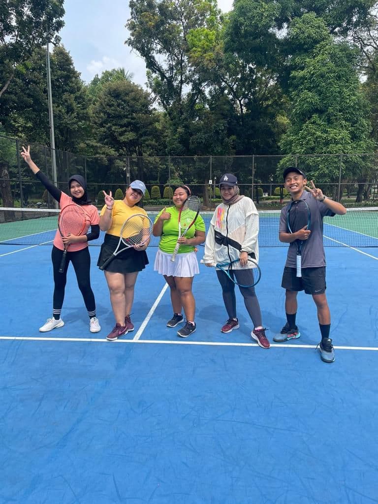 FUNZ Tennis Club media 2