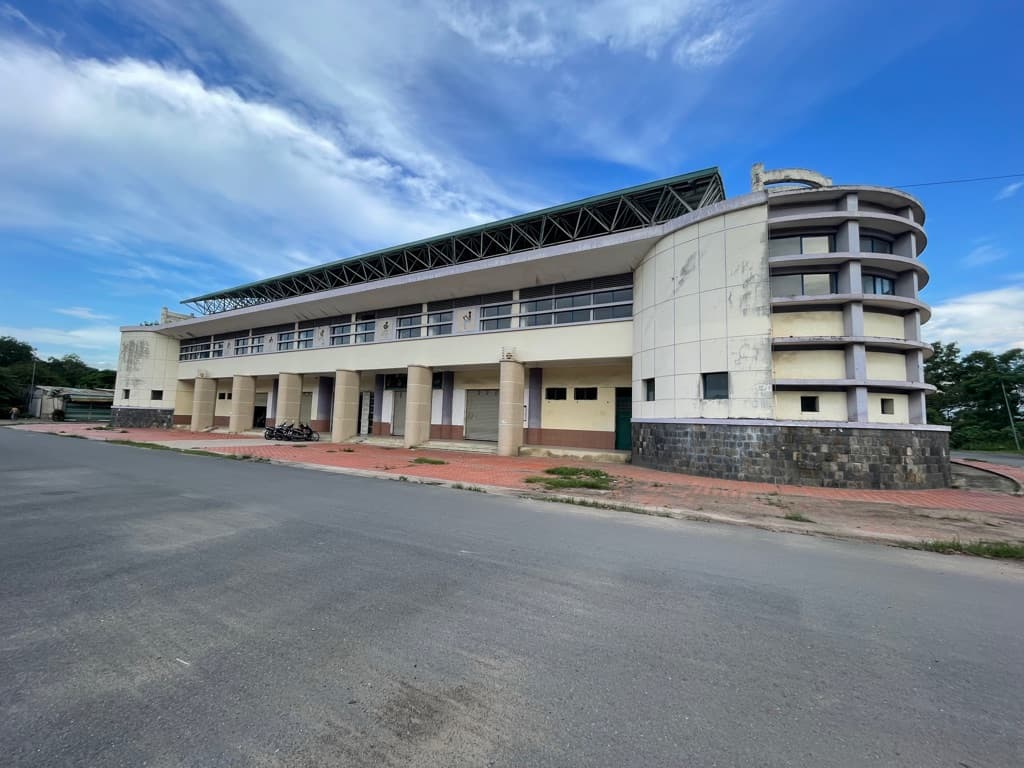 Nhà thi đấu Trường Đại học Nông Lâm thủ Đức . media 2
