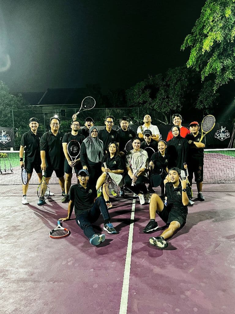 Tennisaurus media 5