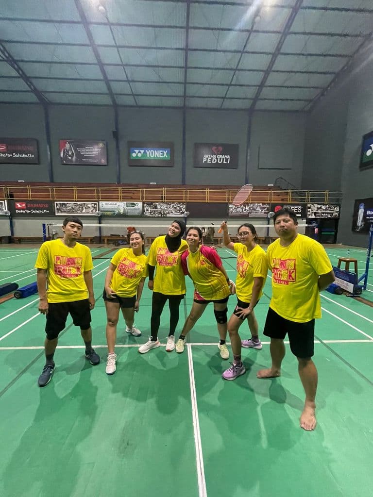 Punk Rock Badminton media 1