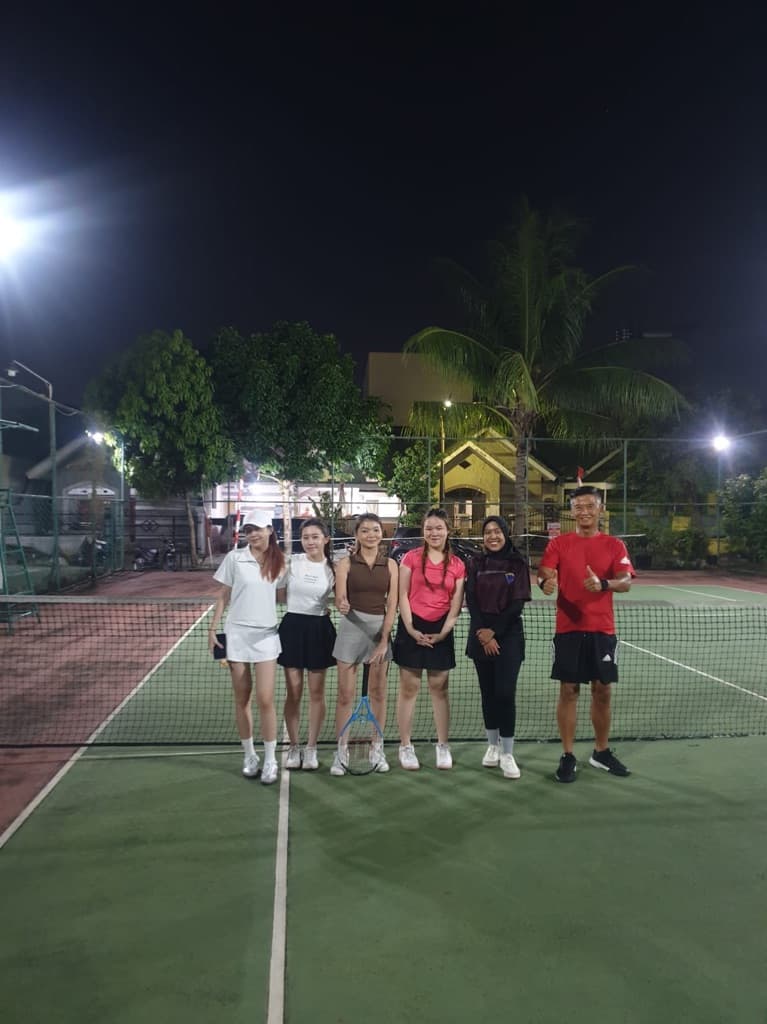 Tennis Colegio media 6