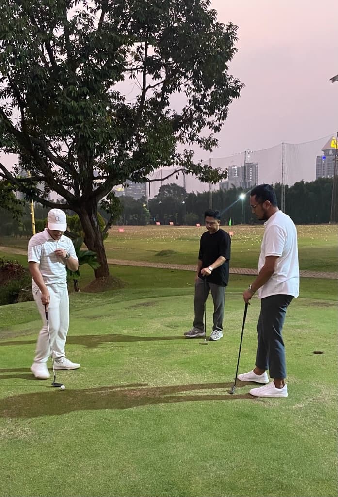 TIGER WOOD CLUB HOUSE  media 6