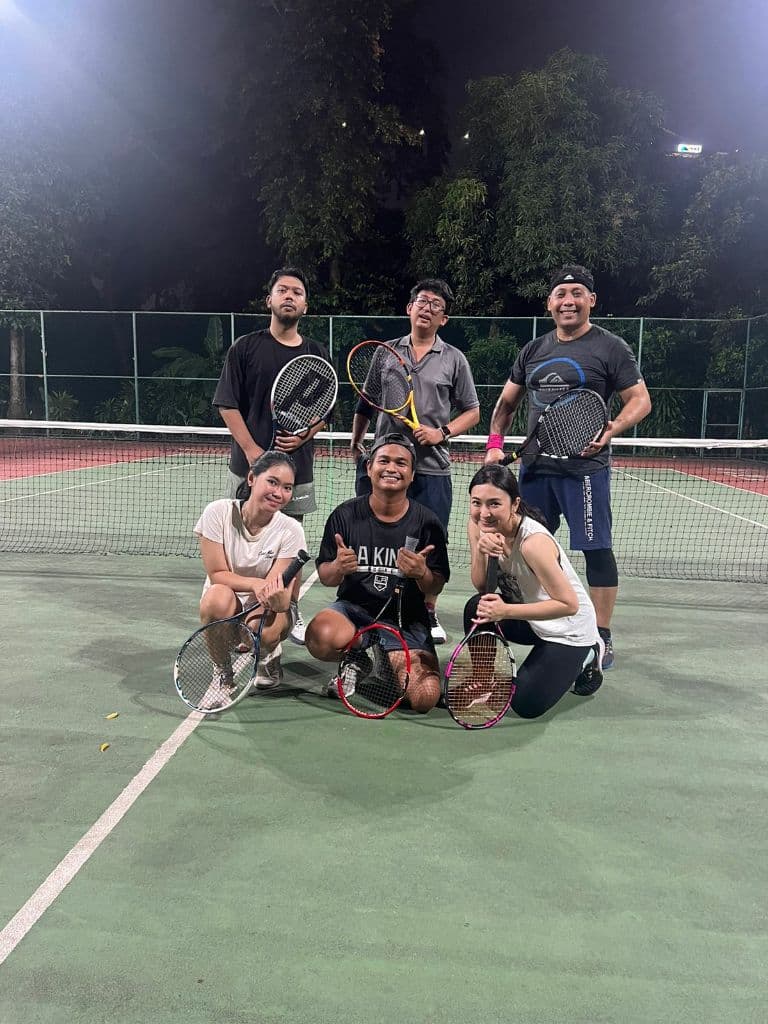 Tenis Ngapak media 6