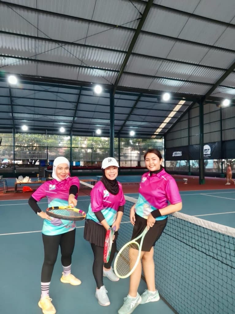 Happy Racquet Club  media 1