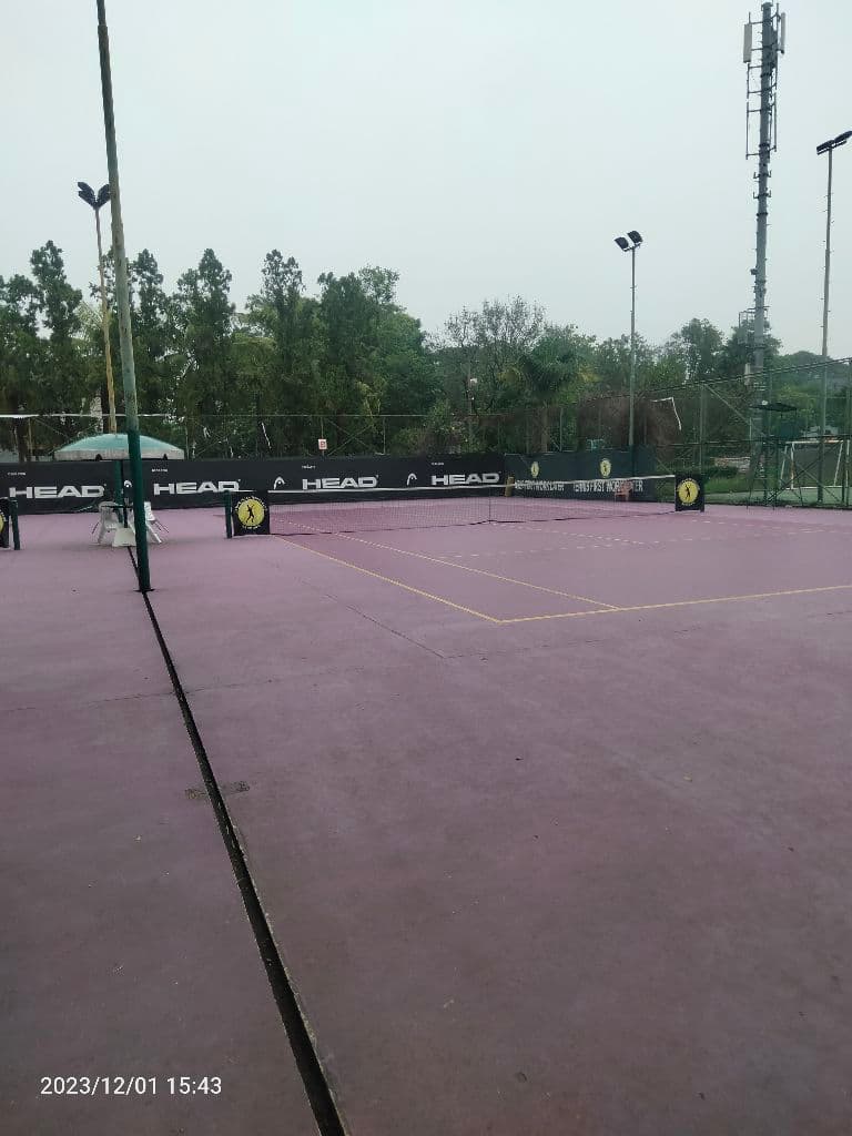 Taman jajan tenis academy media 1
