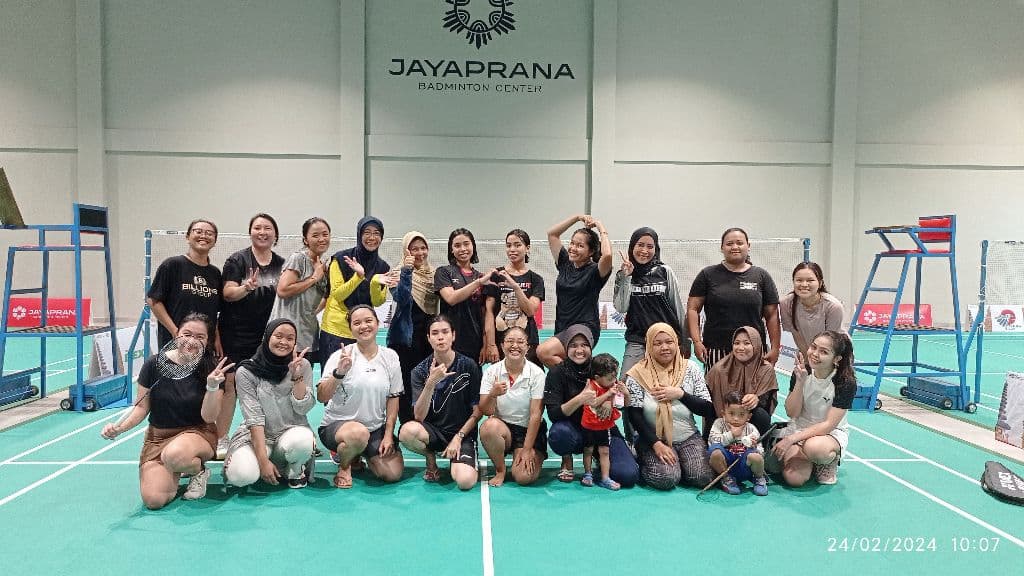 GIRLS SQUAD BALI BADMINTON media 6