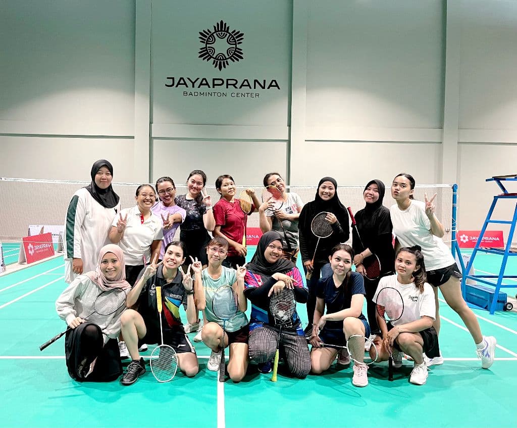 GIRLS SQUAD BALI BADMINTON media 2