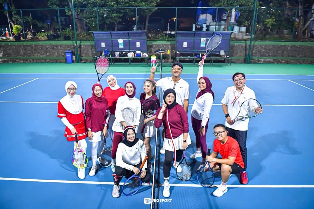 Follow Through Tennis Community media 1