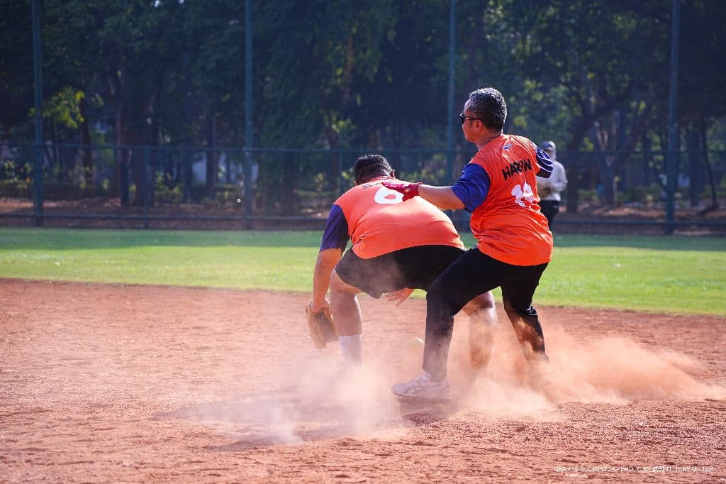Sharks SlowPitch media 4